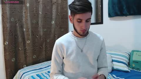 Snapshot of thiiago_tay chatting on October 15, 5:51 am Thiiago online show from October 15, 5:51 am