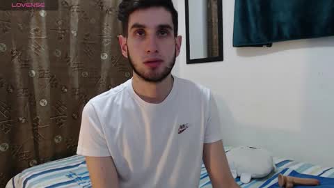 Snapshot of thiiago_tay chatting on October 19, 7:53 am Thiiago online show from October 19, 7:53 am