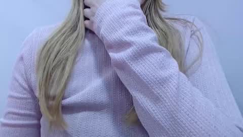 sara online show from October 28, 3:10 am