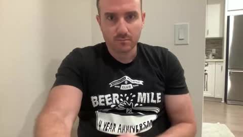 Snapshot of thisbigjewishdick chatting on May 25, 5:46 am This Big Jewish Dick online show from May 25, 5:46 am