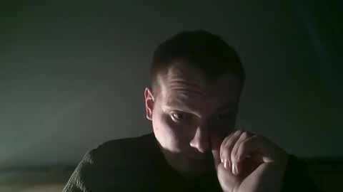 thisboyislooking online show from March 31, 10:32 pm