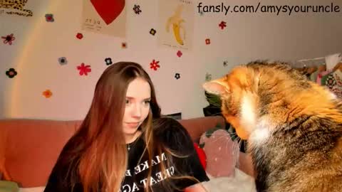 Snapshot of thisisamelia chatting on January 5, 5:27 pm Amelia shows on mondays fridays and sundays if anything changes im giving updates on my fansly online show from January 5, 5:27 pm