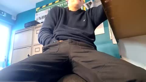 Snapshot of thobbincock chatting on March 19, 3:27 pm thobbincock online show from March 19, 3:27 pm