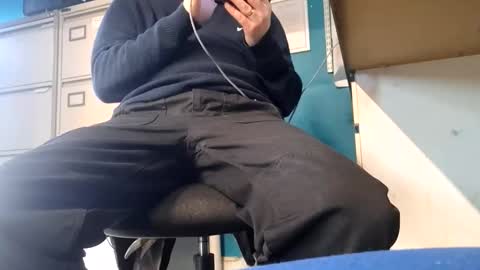 Snapshot of thobbincock chatting on March 20, 2:22 pm thobbincock online show from March 20, 2:22 pm