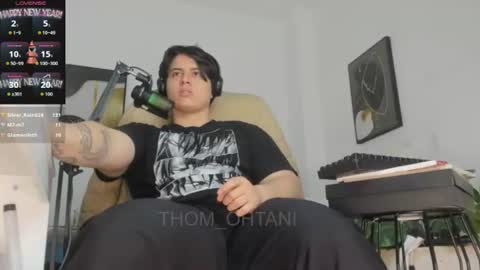 Snapshot of thom_ohtani chatting on July 2, 8:48 pm thom_ohtani online show from July 2, 8:48 pm