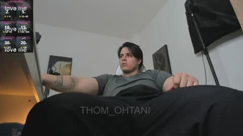 Snapshot of thom_ohtani chatting on July 15, 12:05 am thom_ohtani online show from July 15, 12:05 am