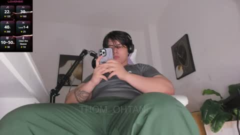 Snapshot of thom_ohtani chatting on July 19, 4:38 am thom_ohtani online show from July 19, 4:38 am