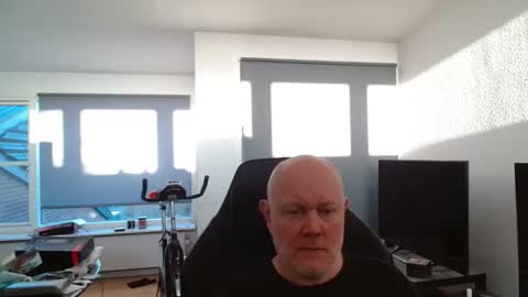 thomas315627 online show from April 24, 4:48 am
