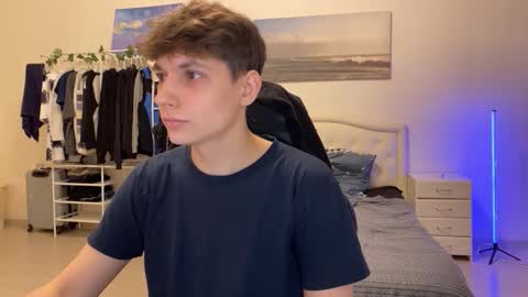 Thomas Hill online show from September 15, 9:15 pm