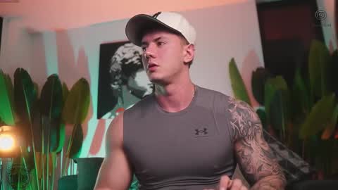 Thomas Falcon online show from November 15, 1:03 am