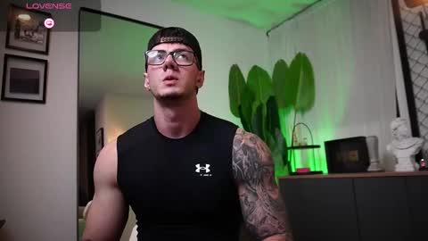 Thomas Falcon online show from February 26, 12:53 am