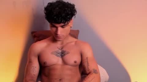 Snapshot of thomas_fit1 chatting on December 29, 5:22 pm Thomas 3  JUST STAY AND BE MY LAST LOVE online show from December 29, 5:22 pm
