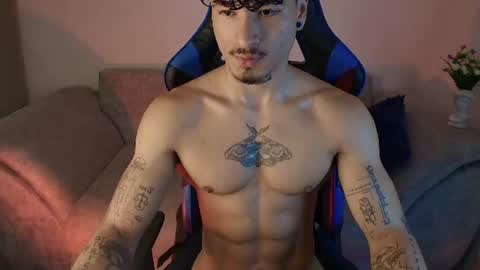 Snapshot of thomas_fit1 chatting on July 28, 12:48 pm Thomas 3 JUST STAY AND BE MY LAST LOVE online show from July 28, 12:48 pm