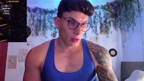 Thomas Grey online show from February 25, 11:11 pm