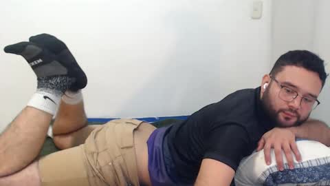 thomas_jamerson online show from May 1, 4:33 pm