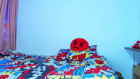 thomas_ks11 online show from December 29, 5:44 pm