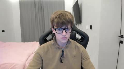 Tomas online show from May 10, 1:44 am