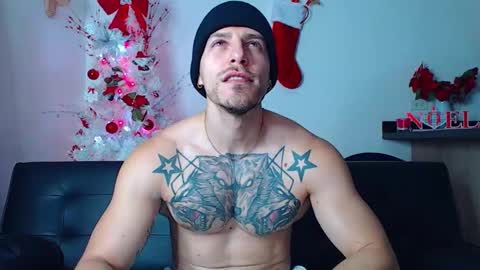 Snapshot of thomashoward31 chatting on January 6, 11:03 am Thomas online show from January 6, 11:03 am