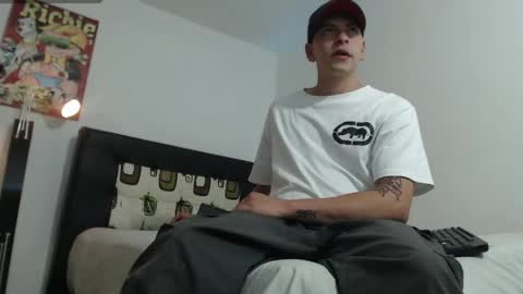 thomasjons online show from May 31, 4:53 am