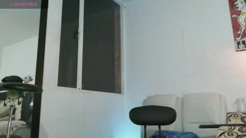 thomasjons online show from June 8, 1:39 am