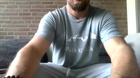 thomasonnl online show from May 5, 5:32 pm