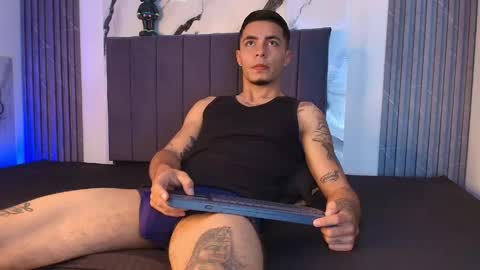 thomass_conor online show from April 23, 5:26 pm