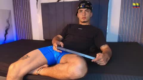 thomass_conor online show from July 30, 10:47 am