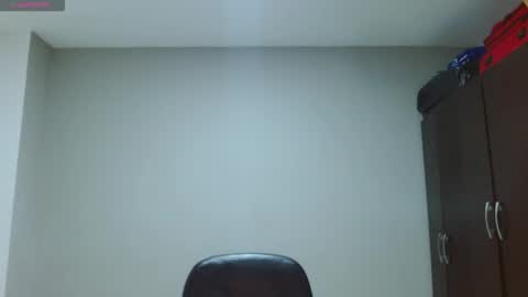 thompson ari online show from December 18, 5:24 am