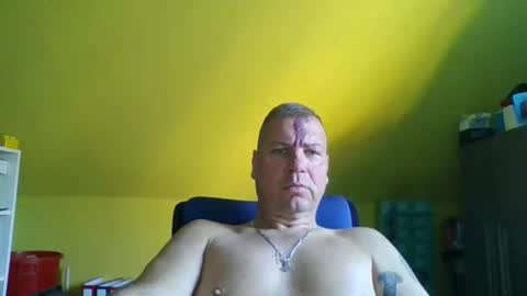Snapshot of thomsen1478 chatting on September 27, 10:09 am thomsen1478 online show from September 27, 10:09 am