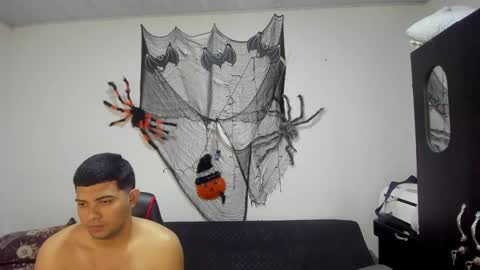 Snapshot of thomson_hot01 chatting on October 25, 5:48 am thomson_hot01 online show from October 25, 5:48 am