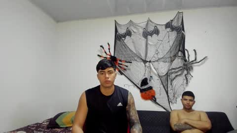 Snapshot of thomson_hot01 chatting on October 26, 5:13 am thomson_hot01 online show from October 26, 5:13 am