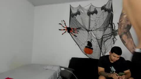 Snapshot of thomson_hot01 chatting on October 30, 5:09 am thomson_hot01 online show from October 30, 5:09 am