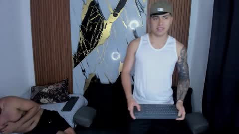 Snapshot of thomson_hot01 chatting on November 25, 5:07 am thomson_hot01 online show from November 25, 5:07 am