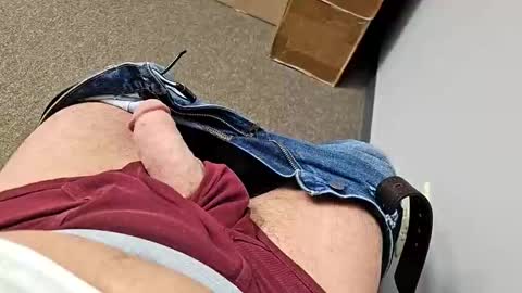 Snapshot of thongguy2021 chatting on February 17, 9:21 pm thongguy 2021 online show from February 17, 9:21 pm