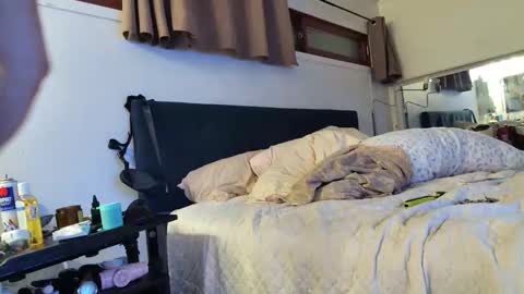 ThongMuscle online show from March 19, 7:23 am