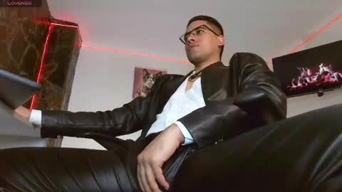 Snapshot of thonydupont chatting on May 8, 8:25 pm thonydupont online show from May 8, 8:25 pm