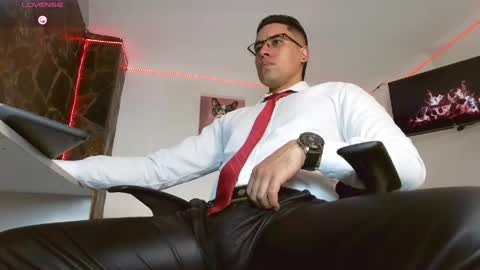 Snapshot of thonydupont chatting on May 21, 12:28 am thonydupont online show from May 21, 12:28 am