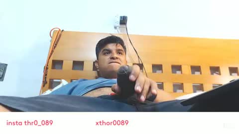 Snapshot of thor0200 chatting on May 6, 2:19 am thor0200 online show from May 6, 2:19 am