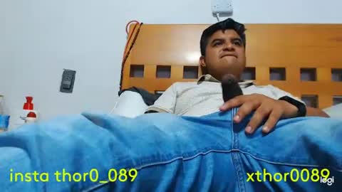 Snapshot of thor0200 chatting on May 20, 4:40 am thor0200 online show from May 20, 4:40 am