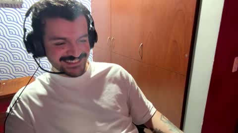 New Model online show from December 23, 7:39 am