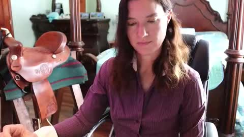 Snapshot of thornbury_rose chatting on December 16, 7:30 pm ThornburyRose online show from December 16, 7:30 pm