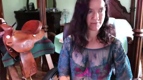 ThornburyRose online show from April 30, 8:57 pm