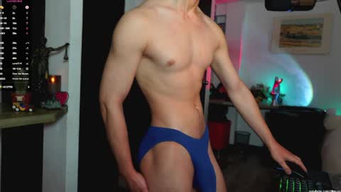 Snapshot of thoroughbredxx chatting on May 28, 3:20 pm L e a n d e r 25OFF ON MY OF online show from May 28, 3:20 pm