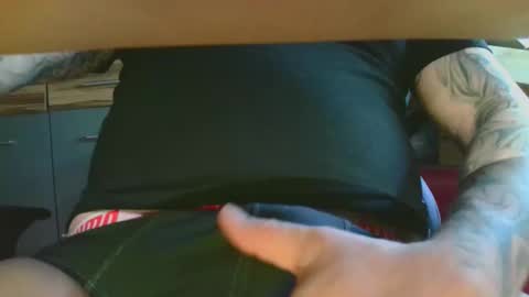 Snapshot of thorsten2705 chatting on March 16, 8:29 am thorsten2705 online show from March 16, 8:29 am