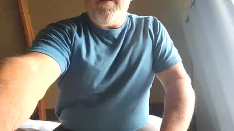 Snapshot of thrilled1 chatting on June 3, 3:28 pm Horny Friend with Benifits online show from June 3, 3:28 pm