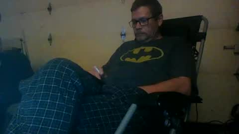 Snapshot of throbber009 chatting on November 19, 12:27 pm Throbber online show from November 19, 12:27 pm