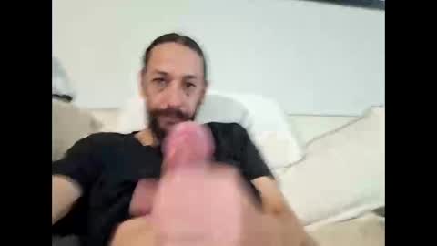 Snapshot of throbster513 chatting on January 15, 11:04 am throbster513 online show from January 15, 11:04 am