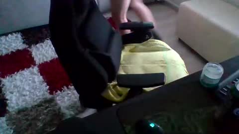 Snapshot of thrthrd chatting on March 22, 10:40 am EdgingMasterThrthrd online show from March 22, 10:40 am