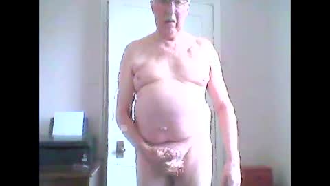 Snapshot of thruster99 chatting on January 20, 11:35 am thruster99 online show from January 20, 11:35 am