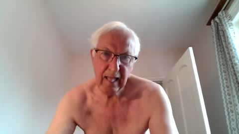 Snapshot of thruster99 chatting on July 5, 7:37 am thruster99 online show from July 5, 7:37 am